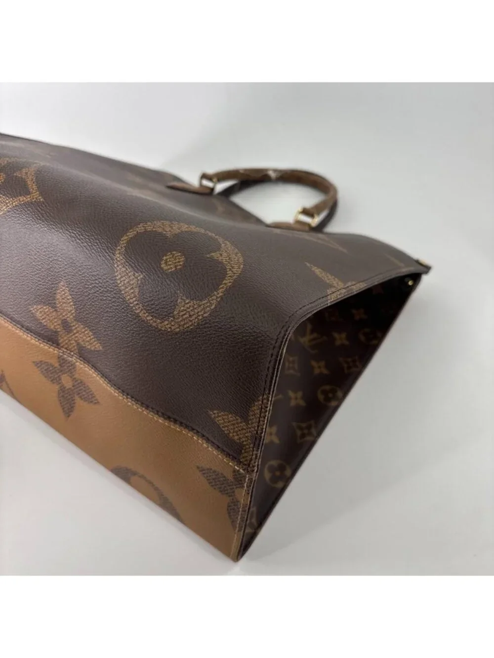 Louis Vuitton Monogram Giant On The Go GM Tote